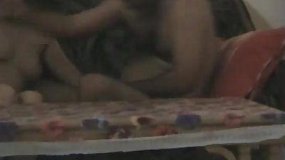 गोल-मटोल भारतीय कुदाल है चूसना डिक में गंदा एमेच्योर सेक्स वीडियो
