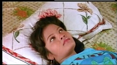 amudha インド 女優 温泉 ビデオ indianmasalaclipsnet