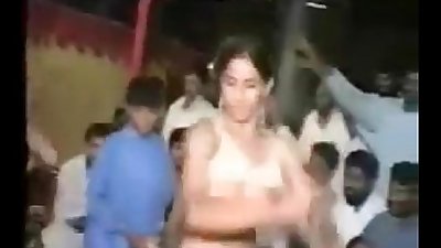 Topless 03122026499 Meisjes dansen in een huwelijk partij in pakistan