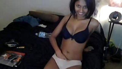 indiano babe mridula su Webcam prendere in giro Il suo Fidanzato modifica bra E panty