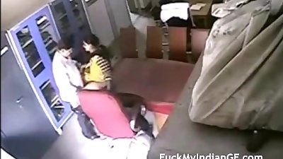 india La escuela maestro follada por Su colega filmado por oculto cam mms