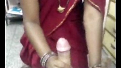 بھارتی بیوی چوسنے کی عادت اس آجر